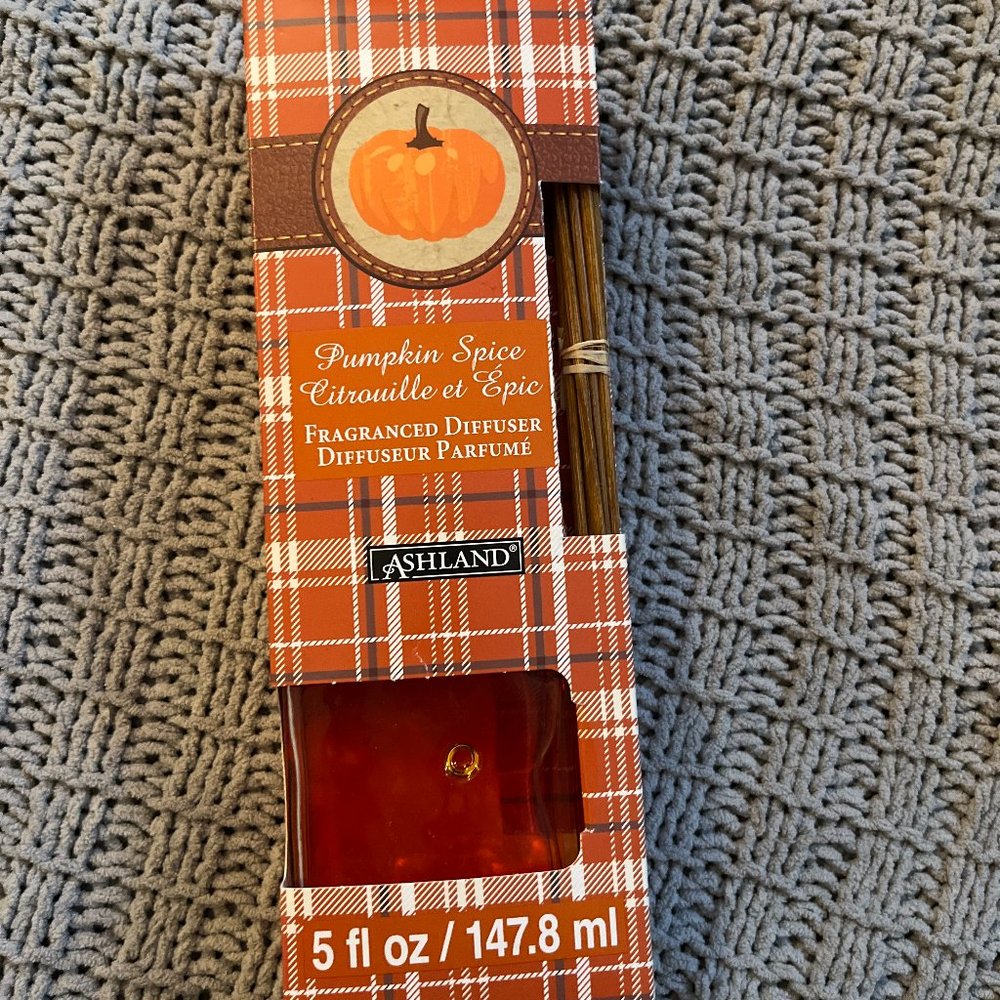 Pumpkin spice diffuser oil and reeds